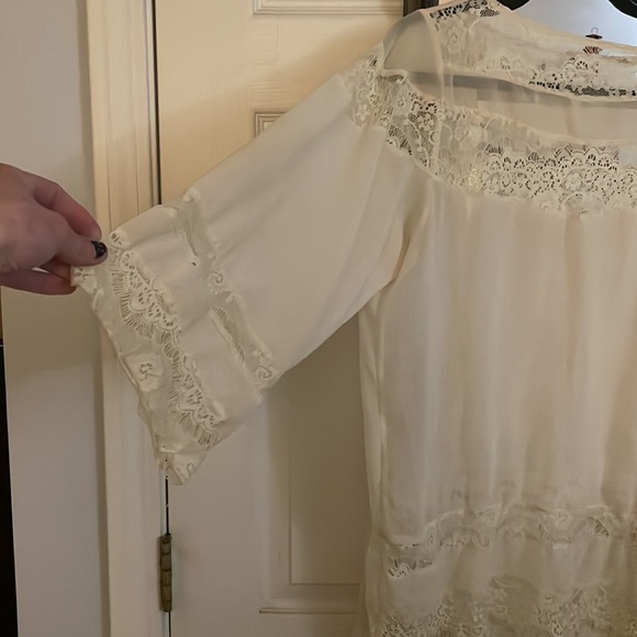 Light Lacy Open Top/Blouse - Picture 3 of 3